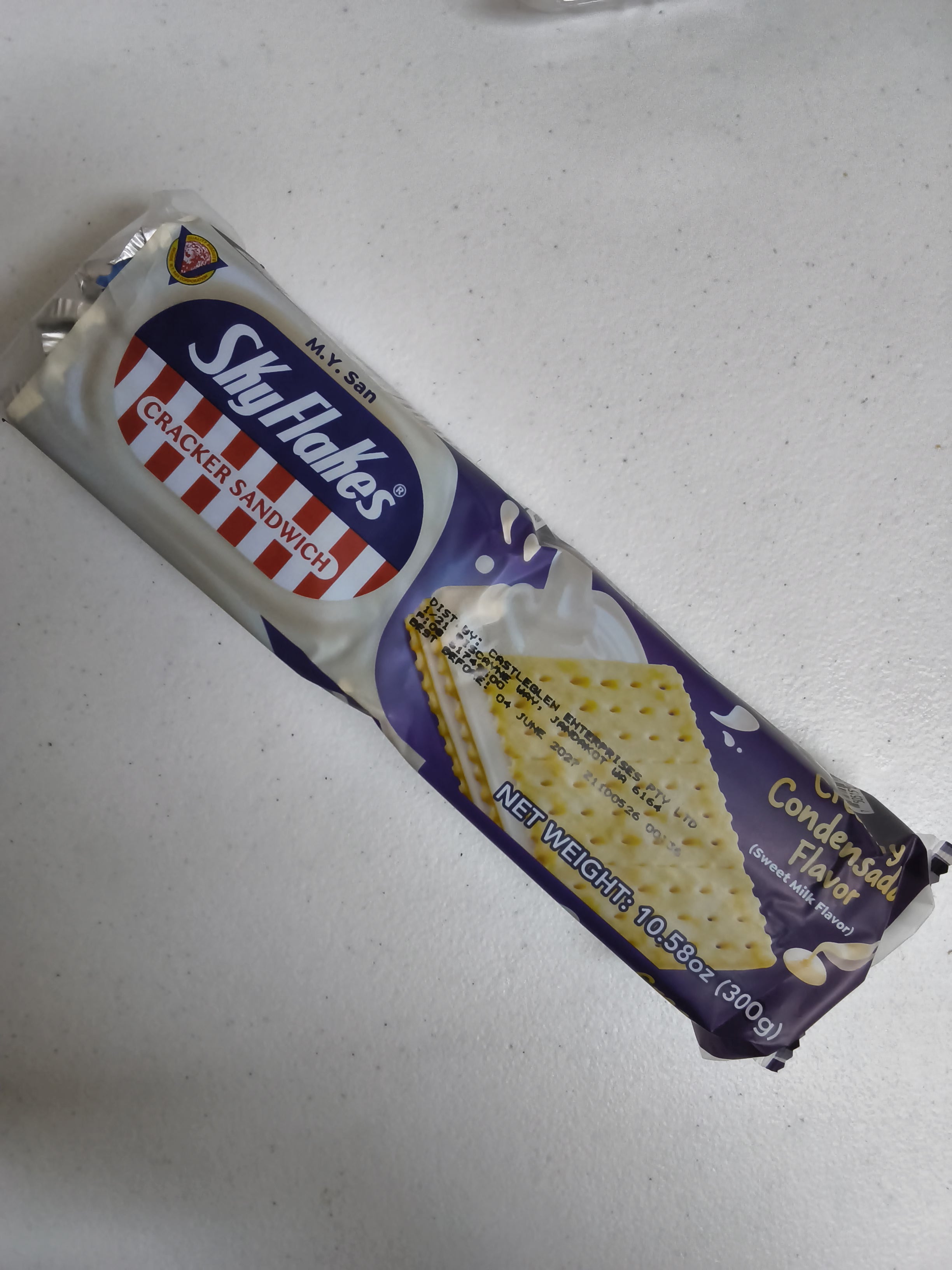 M.Y.San Skyflakes Crackers Creamy Condensada flavor300g