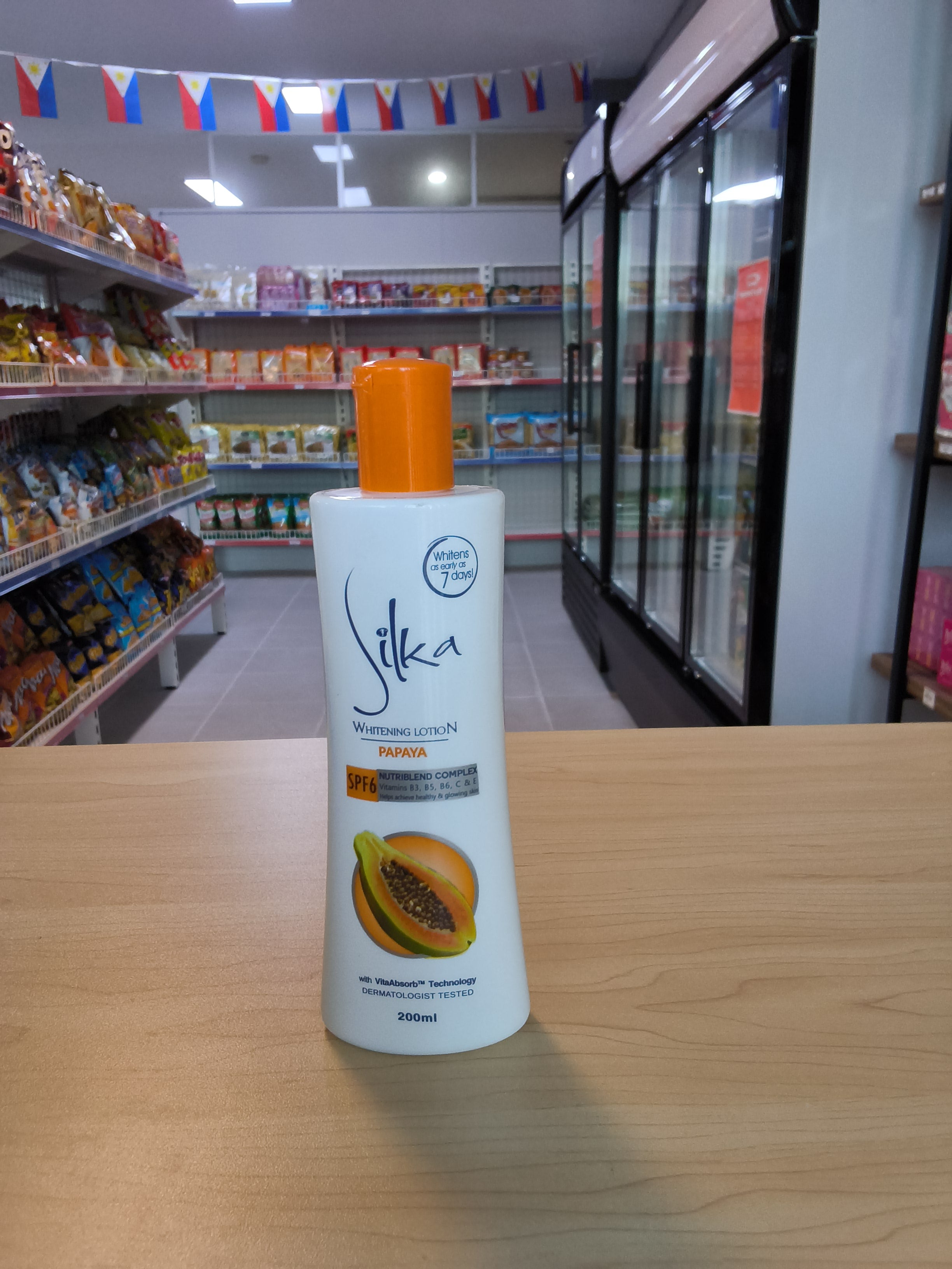 Silka whitening lotion papaya SPF6 200ml