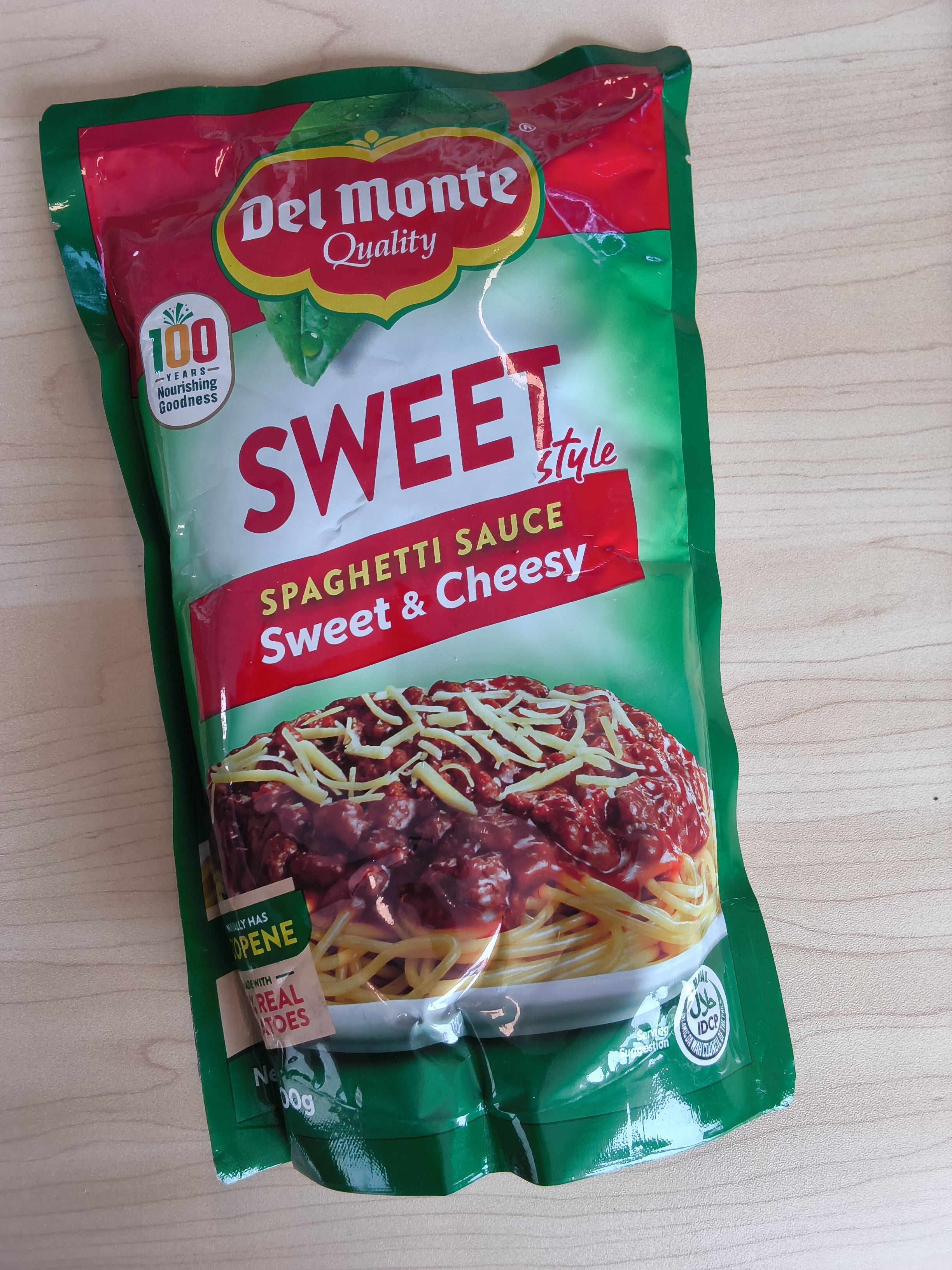 Del Monte  Sweet style spaghetti sauce sweet & cheesy 900g
